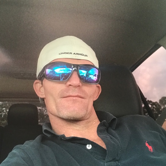 Meet your Posher, Stephen - Picture 2 of 2